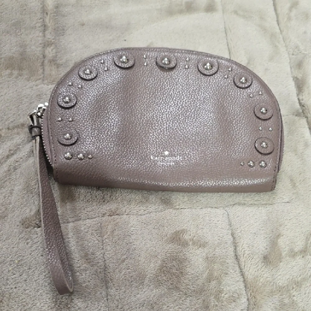 Kate Spade Shara Cosmetic Wallet Wristlet Larchment Ave.  Walnut Leather Studded
